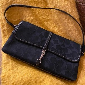 Black leather Coach handbag. Excellent condition  great handbag day to night.